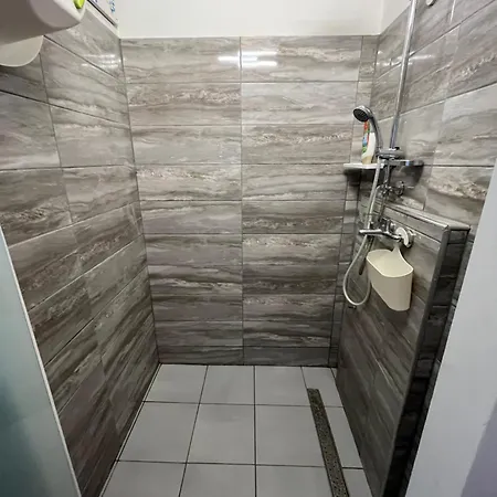 Thoekoely Apartman Zuglo *